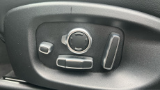 Jaguar F-Pace 3.0d V6 300 Sport 5dr Auto AWD Diesel Estate